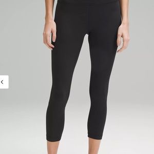 Lululemon Align 23" Size 6 Black Practically New